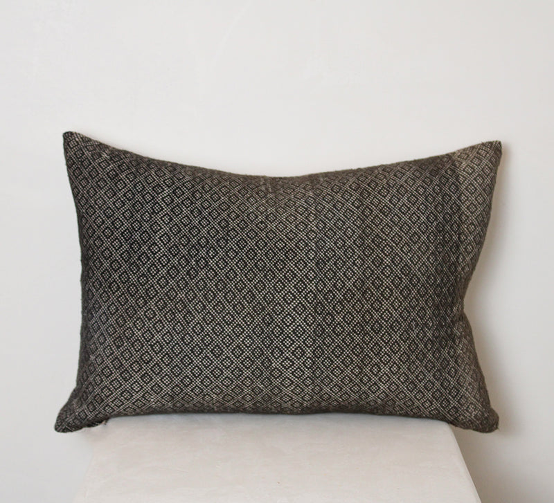 Pillow 003