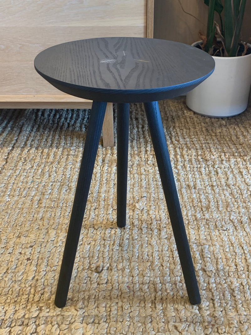 Rovan Side Table – Ebonized Oak